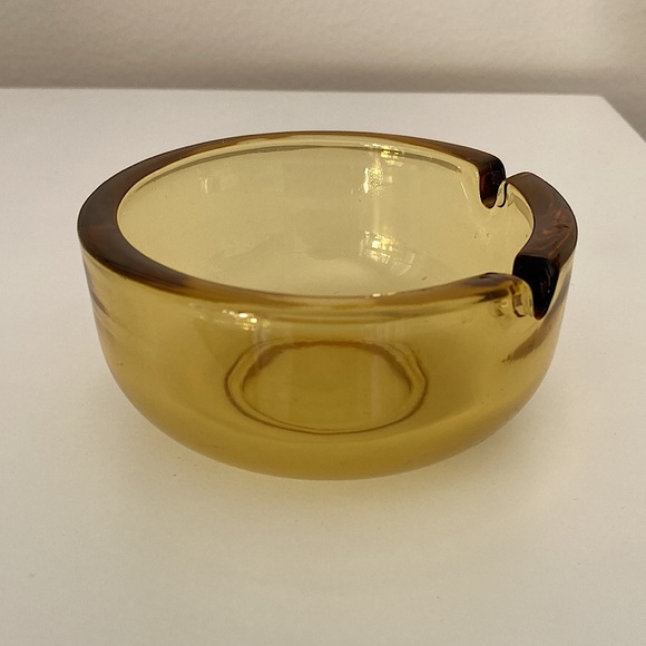 Vintage Amber Glass Small Ashtray Coin Dish Trinket Smooth Rounded shape - Picture 4 of 10